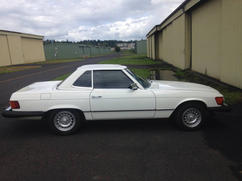 Illustration for article titled For $4,900, Is This 1984 Mercedes 380SL Really Ready For Summer?